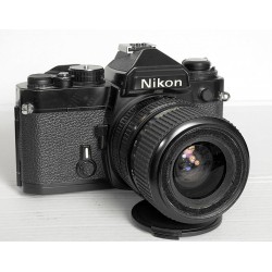 Фотоаппарат Nikon FE +  Sigma 28-70mm/ 3.5-4.5 